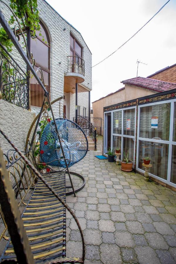 Hotel Vladi Kutaisi Exterior foto